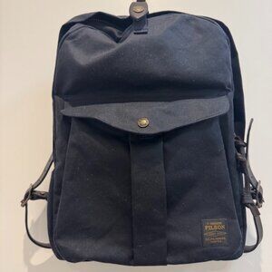 NWOT Filson Journeyman Backpack in Navy Blue